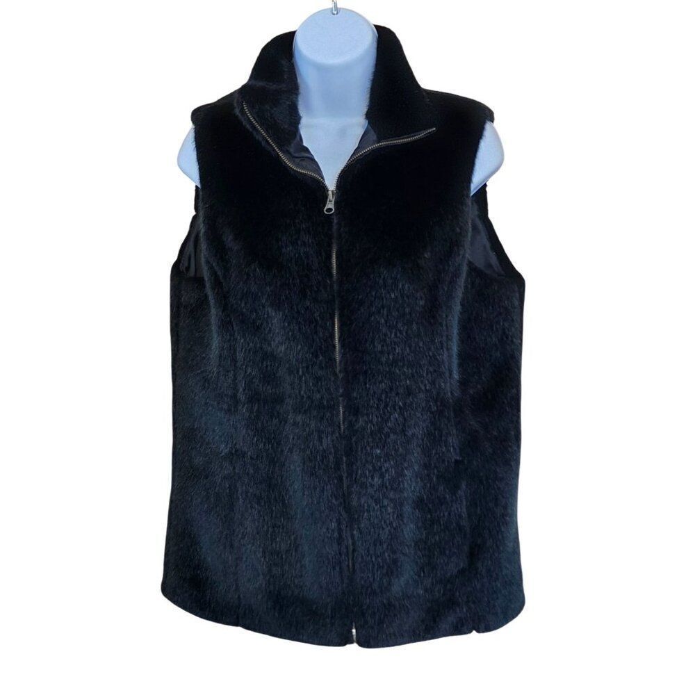 Black Faux Fur Zip-Up Vest Soft Plushy Warm whimsygoth goth boho cottagecore